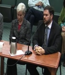 ATPE Lobbyist Monty Exter testifies before the Senate Education Committee
